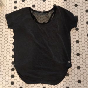 Women’s ‘breathe’ GapFit workout shirt